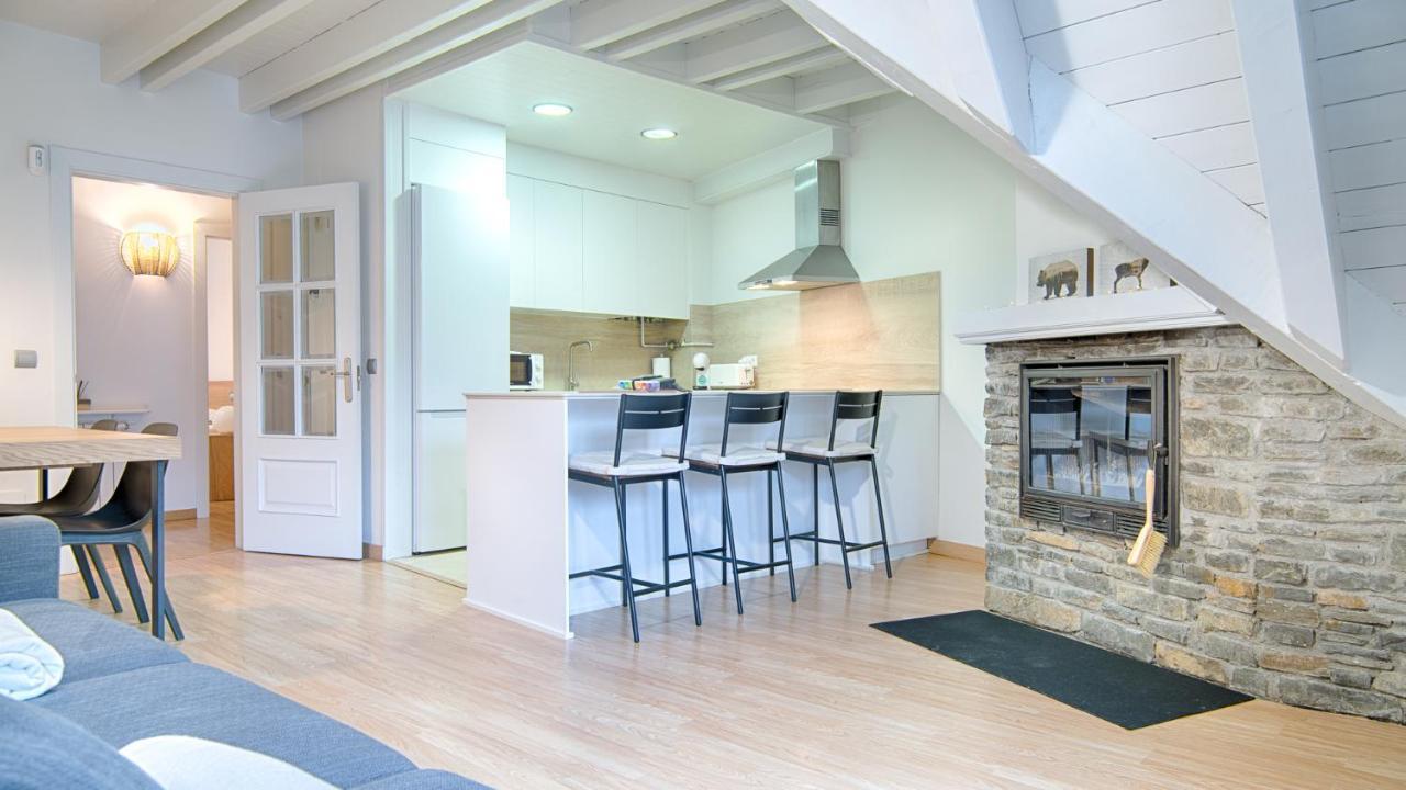Saplan Real Estate Pijauert Apartment Les Bagian luar foto